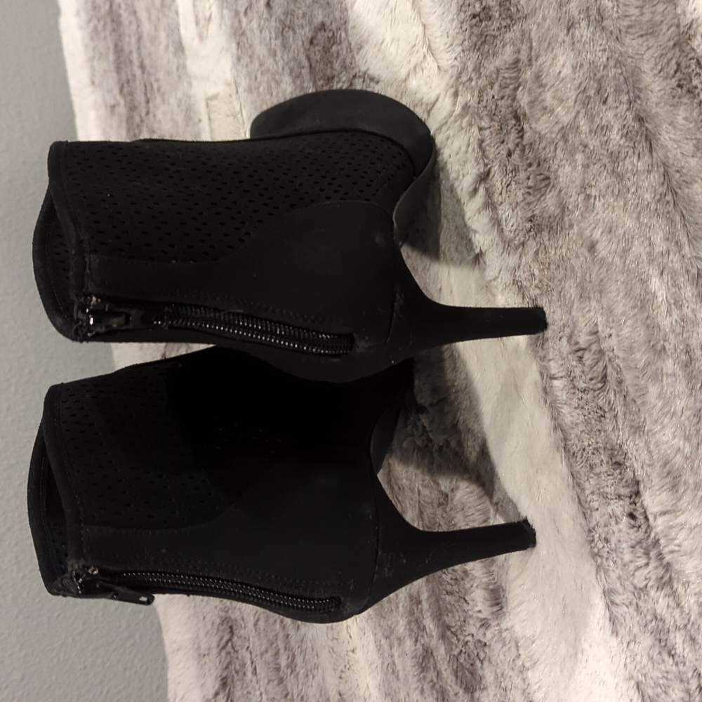 Call it Spring Boots Size 8 - Picture 3 of 5